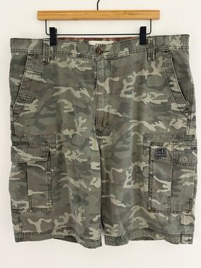 Levi's Men's Workwear Camo Cargo Shorts Baggy Heavyweight Size 40
